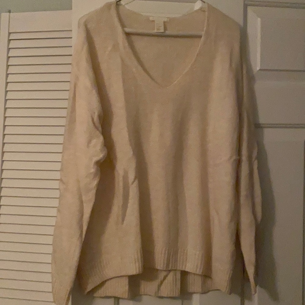V neck sweater